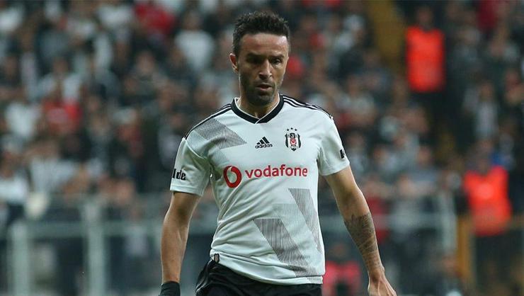 Gökhan Gönül'ün yeni durağı Fenerbahçe