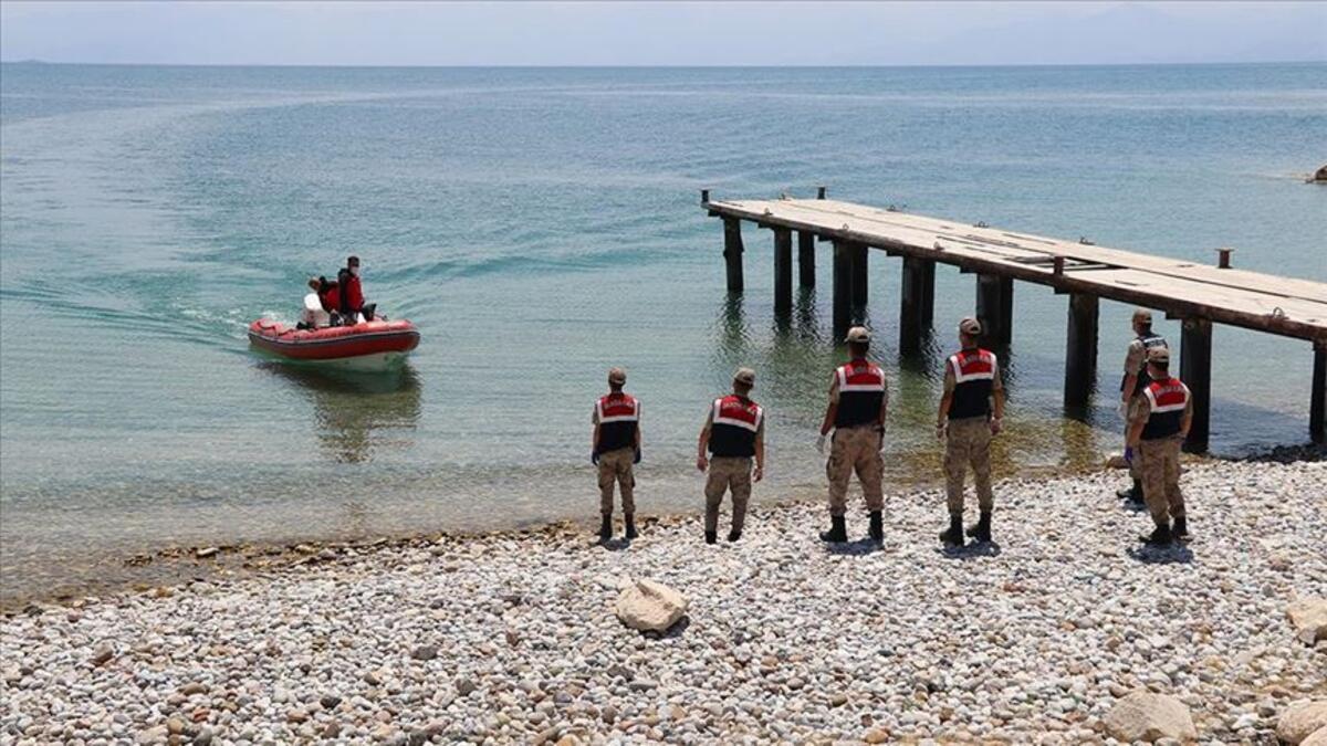 Van Gölü'nde ölü sayısı 61'e yükseldi
