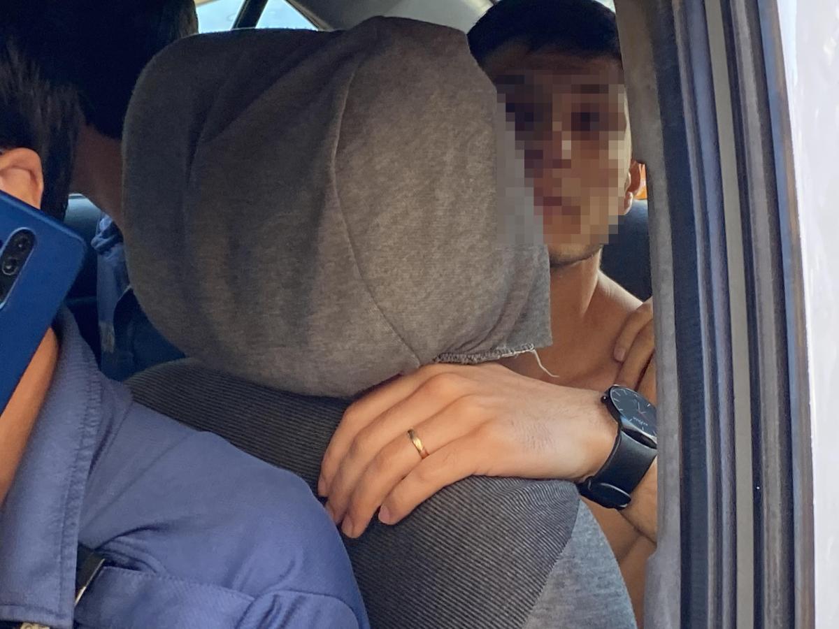 Maltepe'de abla kardeş kavgası: Anne bıçakla yaralandı