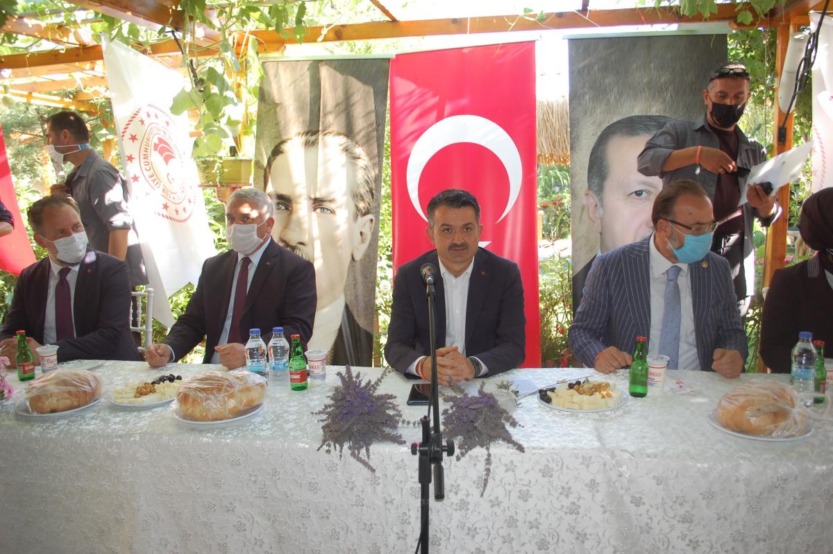 Bakan Pakdemirli: Sütte hedefimiz dünya markası olmak