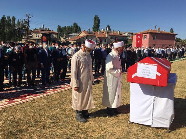 Şehit Uzman Çavuş Konukcu, son yolculuğuna uğurlandı