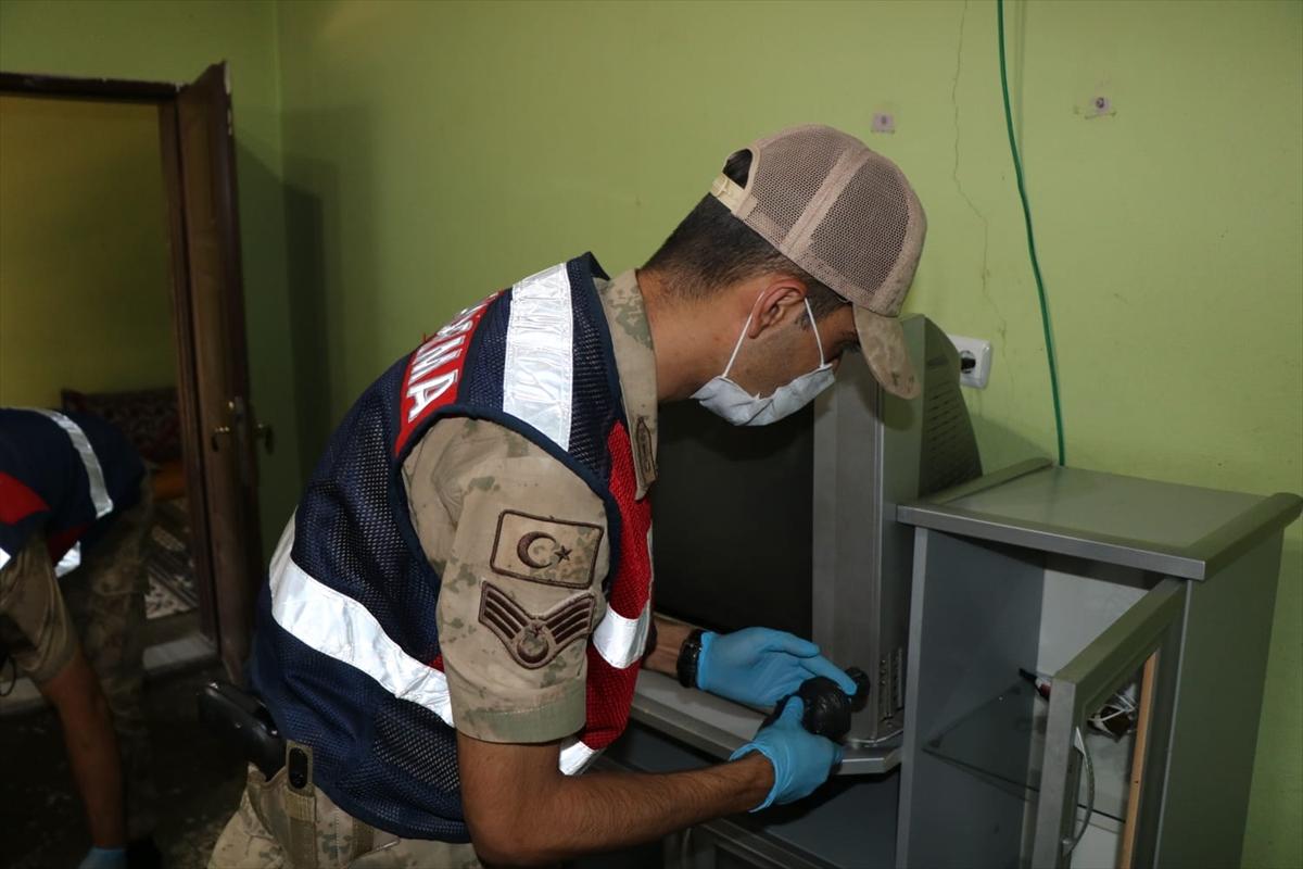 Diyarbakır'da dolandırıcılık yapan iki kişi tutuklandı
