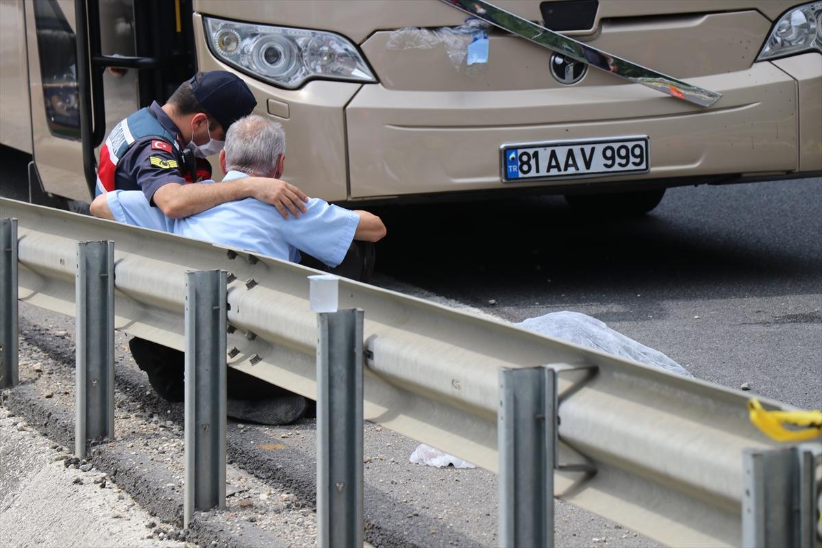Düzce'de yolcu otobüsünün çarptığı kadın yaşamını yitirdi