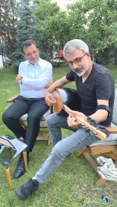 Ekrem İmamoğlu türkü söyledi