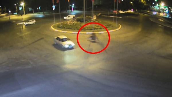 Isparta'da polisten kaçan sürücü trafiği birbirine kattı