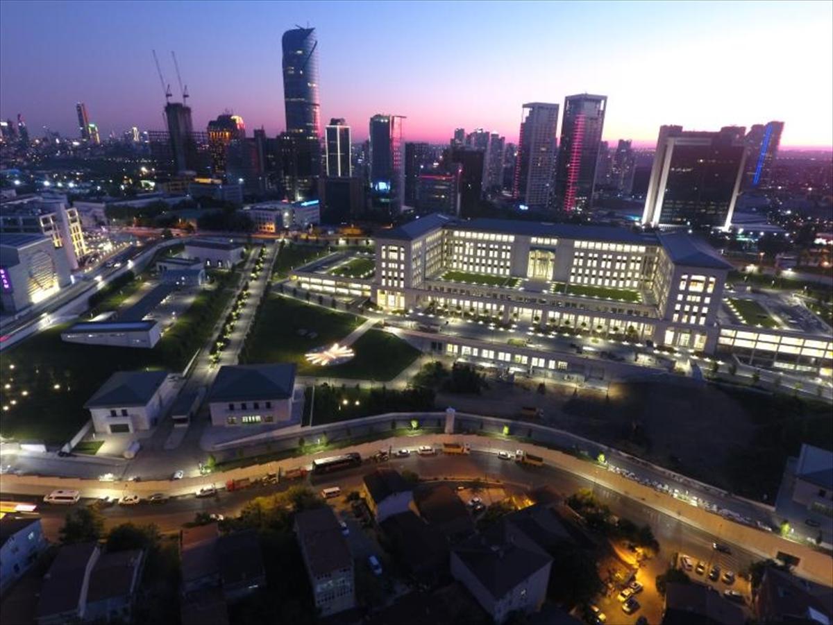 MİT'in İstanbul'daki yeni hizmet binası açıldı