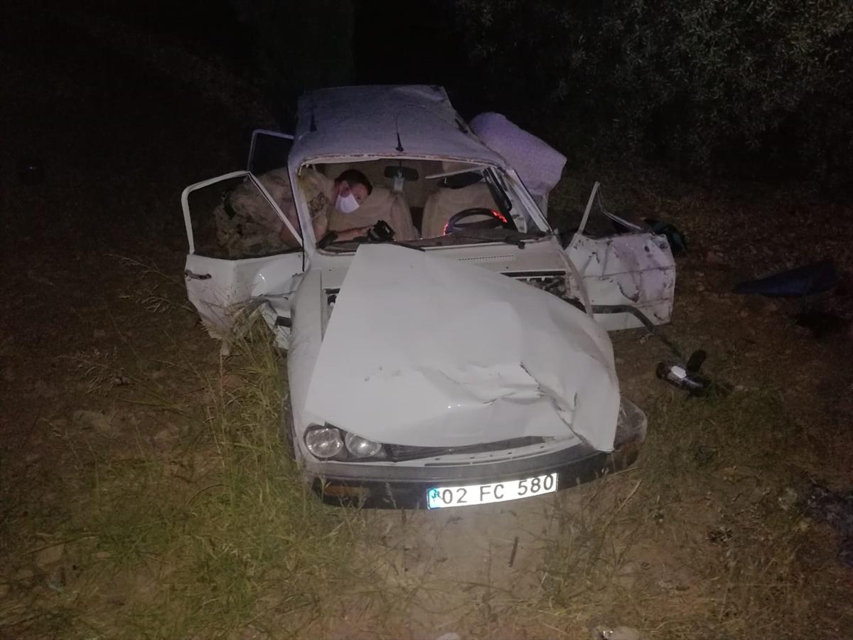 Şanlıurfa'da otomobil şarampole uçtu: 1 ölü, 4 yaralı