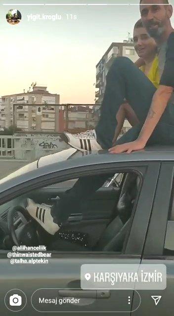 İzmir’de sürücü ayağıyla otomobil kullandı