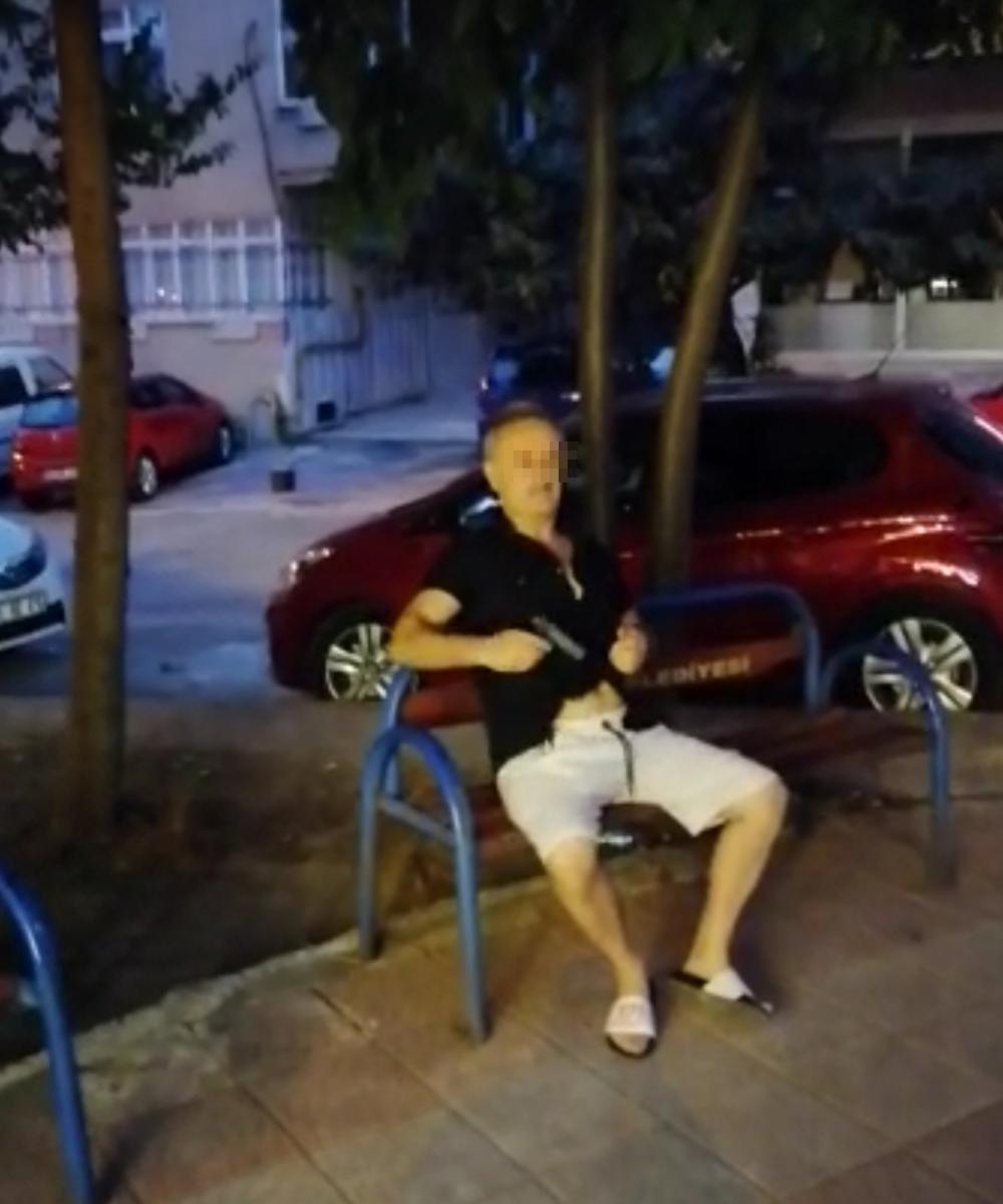 Samsun'da alkollü zabıta memuru kendisini vurdu