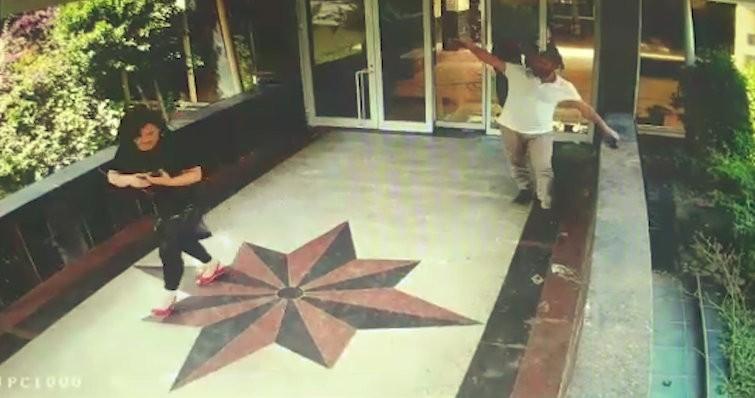 Antalya’da 4 yıldızlı otele taş ve tahra ile saldırdılar