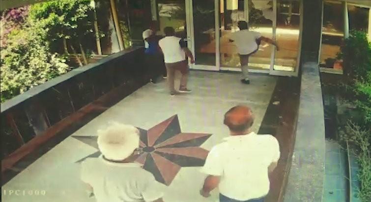 Antalya’da 4 yıldızlı otele taş ve tahra ile saldırdılar