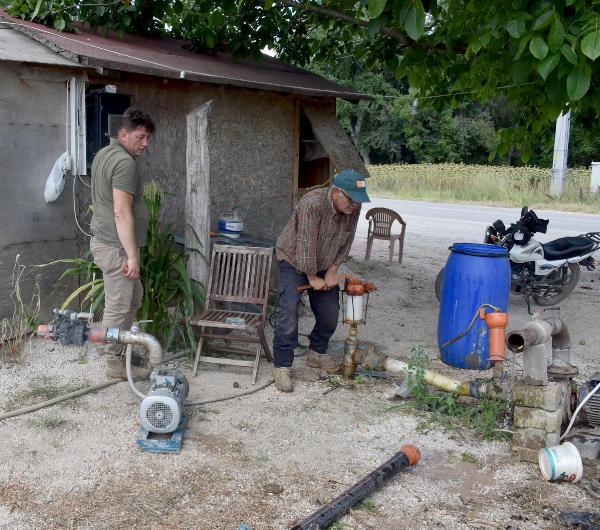 Edirne'de nehirlerin debisi düştü, su kuyuları kurudu