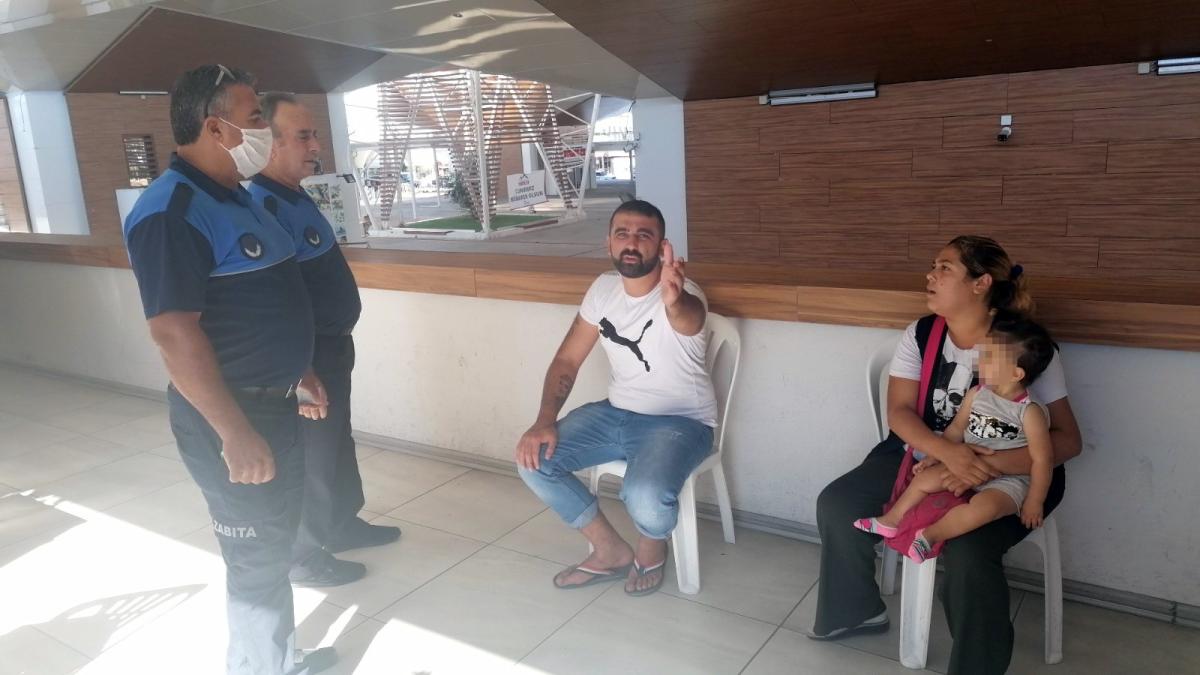 Antalya'da bebekle dilencilik yapanlara suçüstü