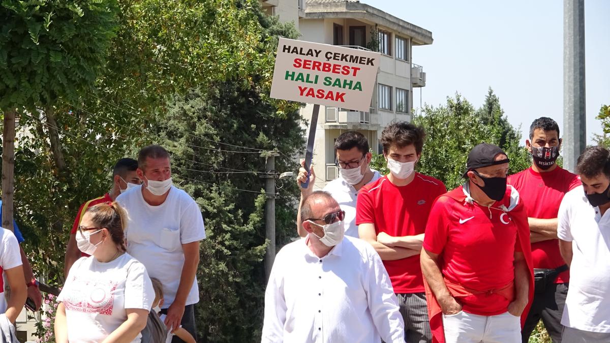 Bursa’da halı sahalar açılsın eylemi