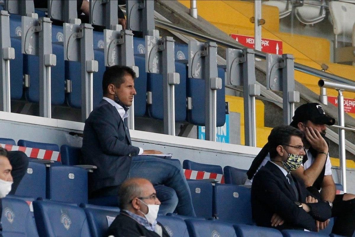 Emre Belözoğlu'nun yardımcılığına 2 aday