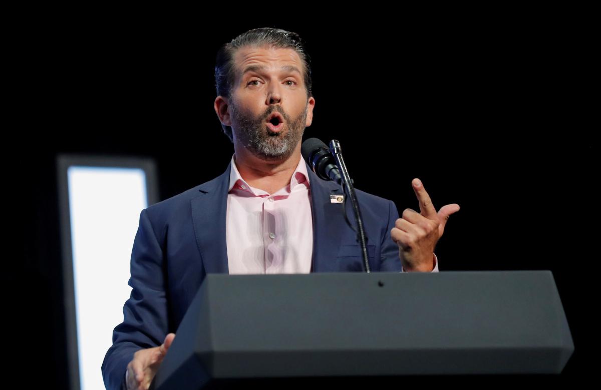 Twitter, Trump’ın oğlunun hesabını askıya aldı