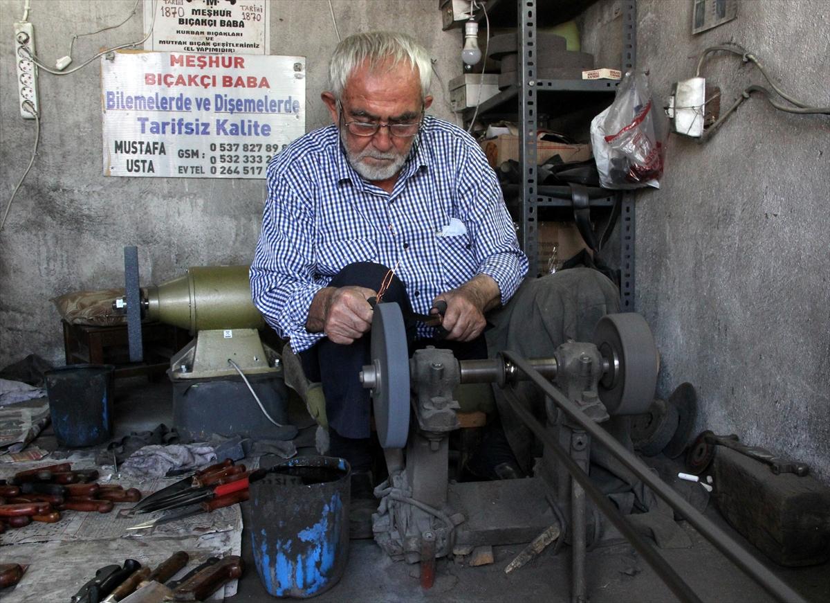 Sakaryalı bıçak ustası, 70 yıldır mesleğini icra ediyor