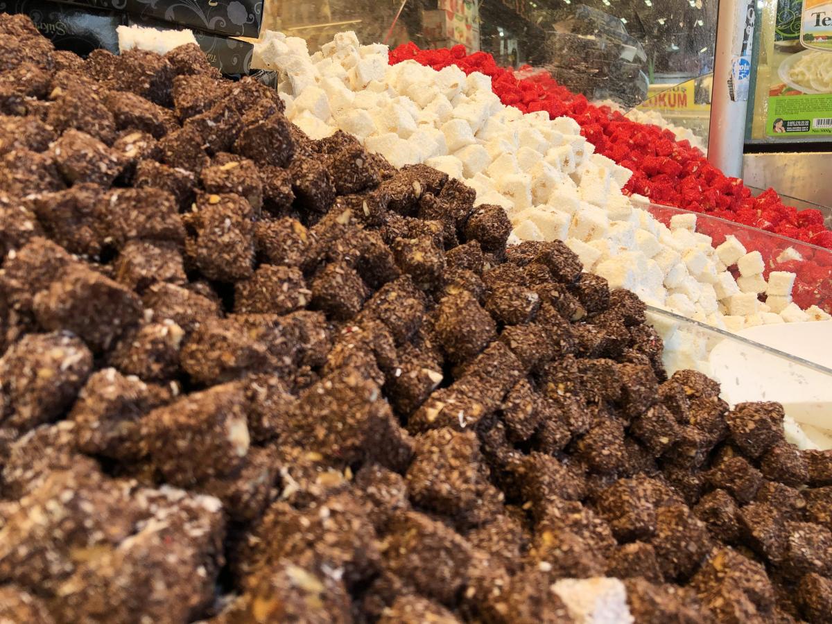 İstanbullu bayram alışverişine çıktı: Lokum ilgi görüyor