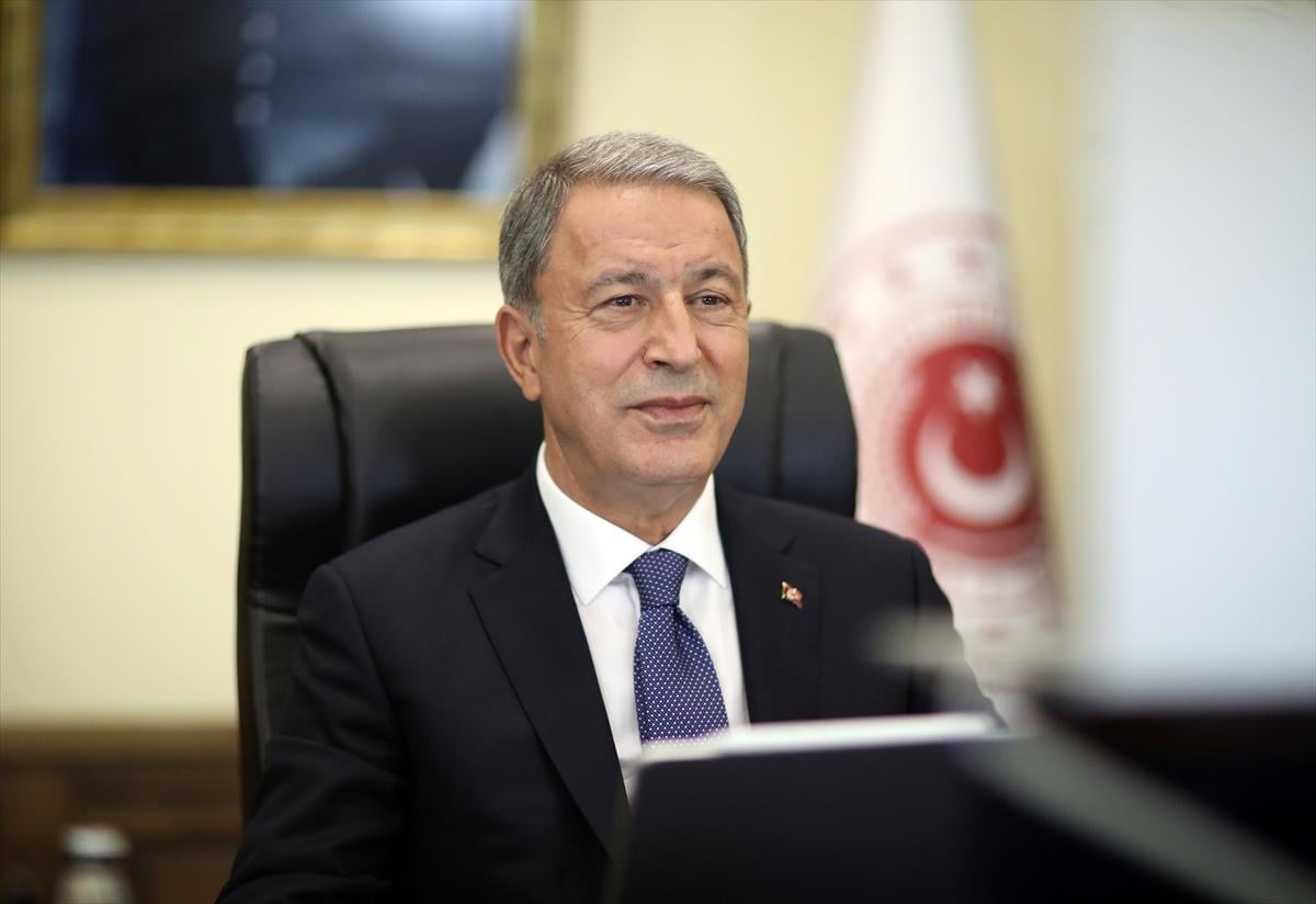 Hulusi Akar: Türkiye, NATO'nun güvenliğinin merkezidir