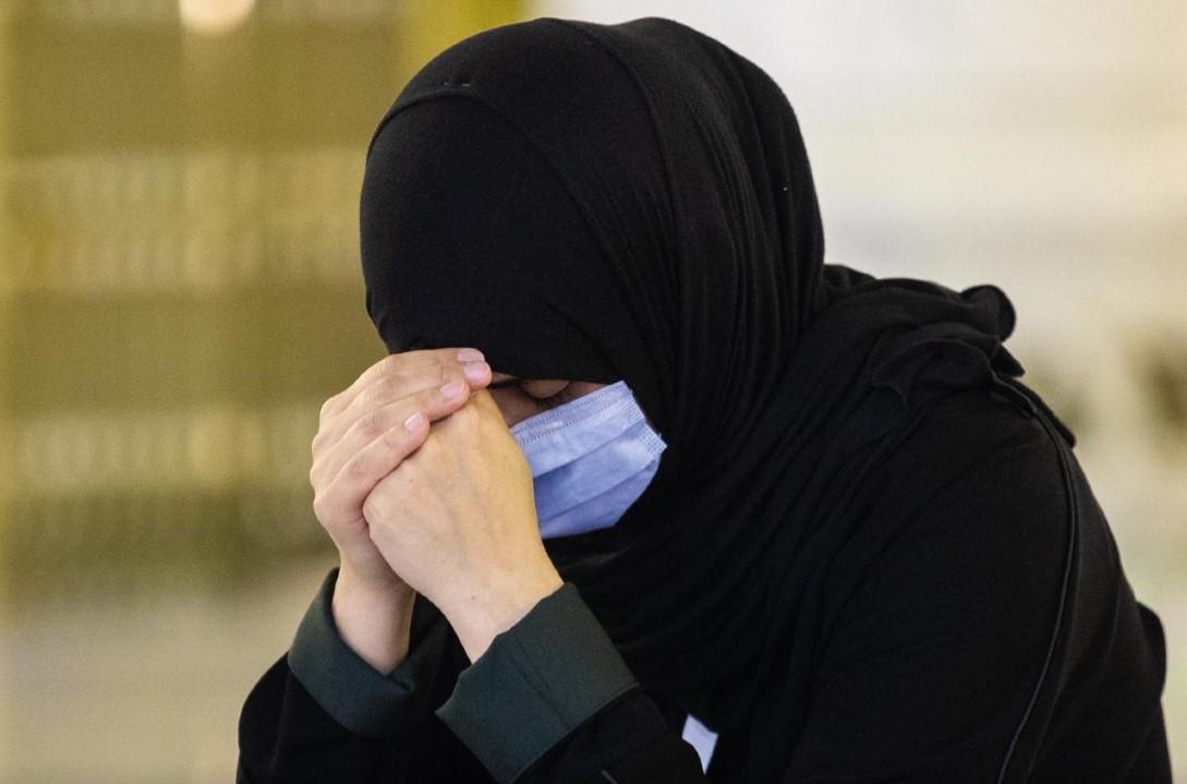 Hacı adaylarının koronavirüs önlemli tavafı