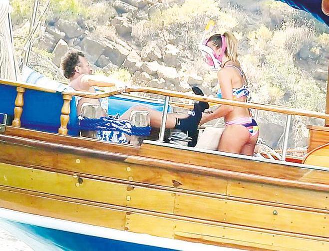 Ivana Sert yeni aşkıyla mavi turda