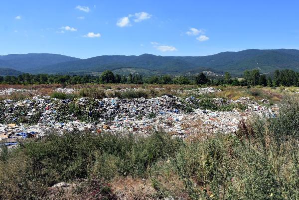 Kaz Dağları'ndaki çöplük alan, çevreyi tehdit ediyor