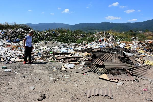 Kaz Dağları'ndaki çöplük alan, çevreyi tehdit ediyor