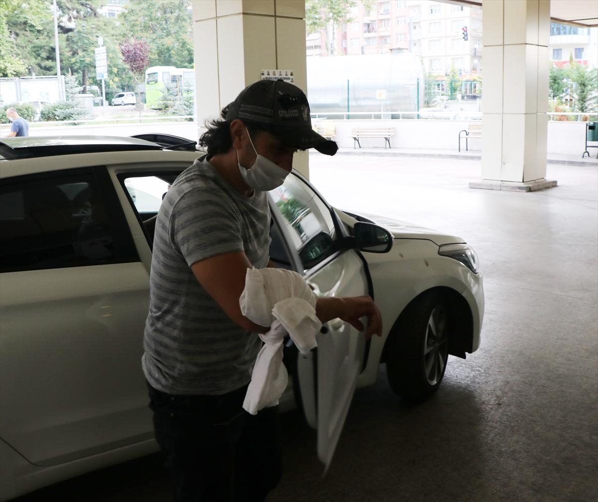 Acemi kasaplar hastanelik oldu