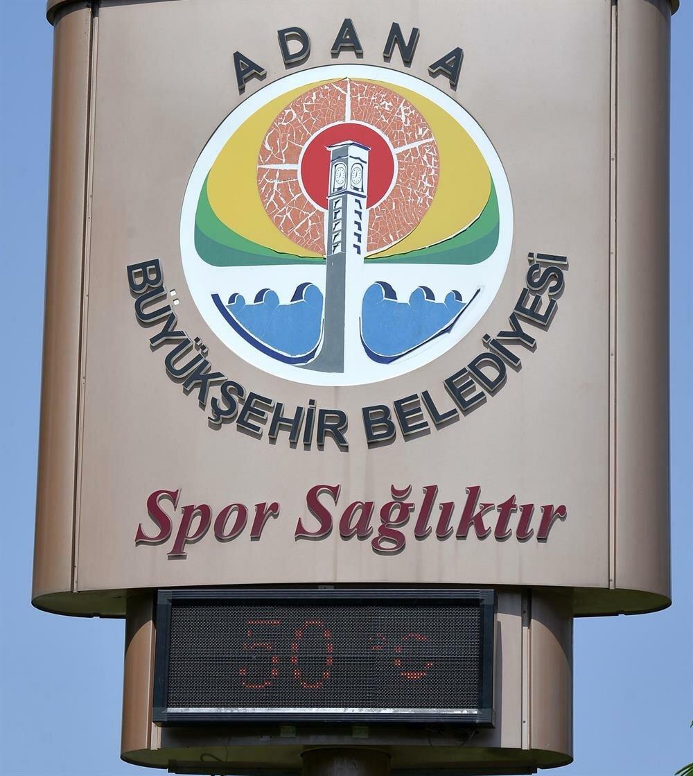 Adana'da maske takmak zorunlu hale geldi