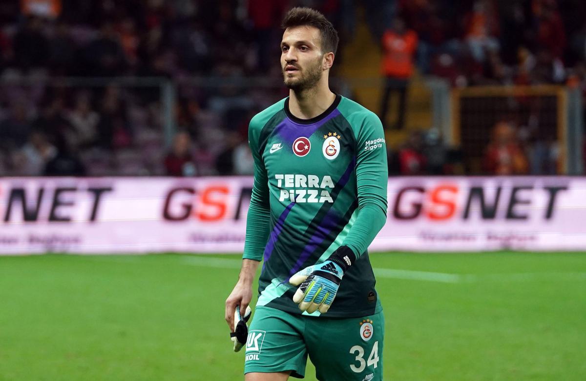 Lung, G.Saray'ın listesinde