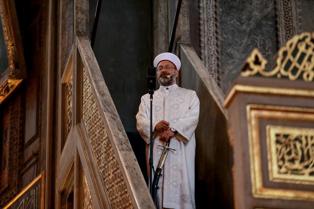 Ayasofya'da ilk bayram namazı