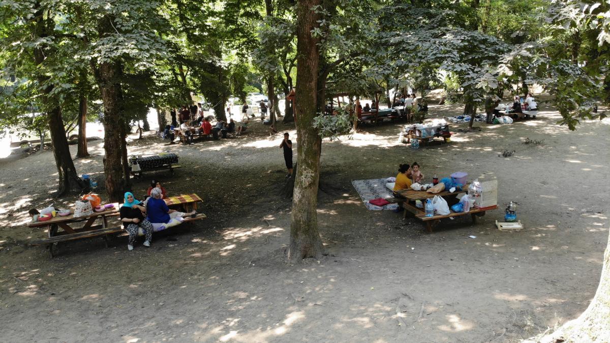 Belgrad Ormanı’nda bayram yoğunluğu