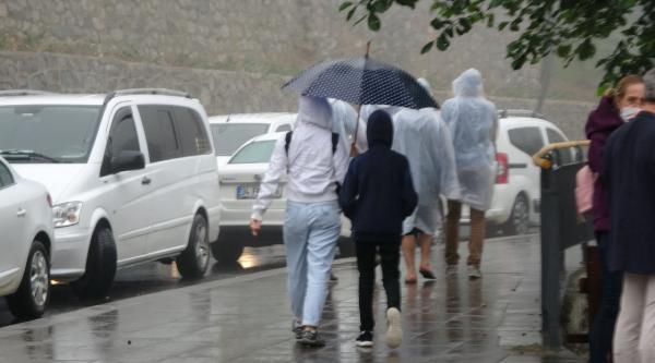 Ayder Yaylası'nda bayram yoğunluğu