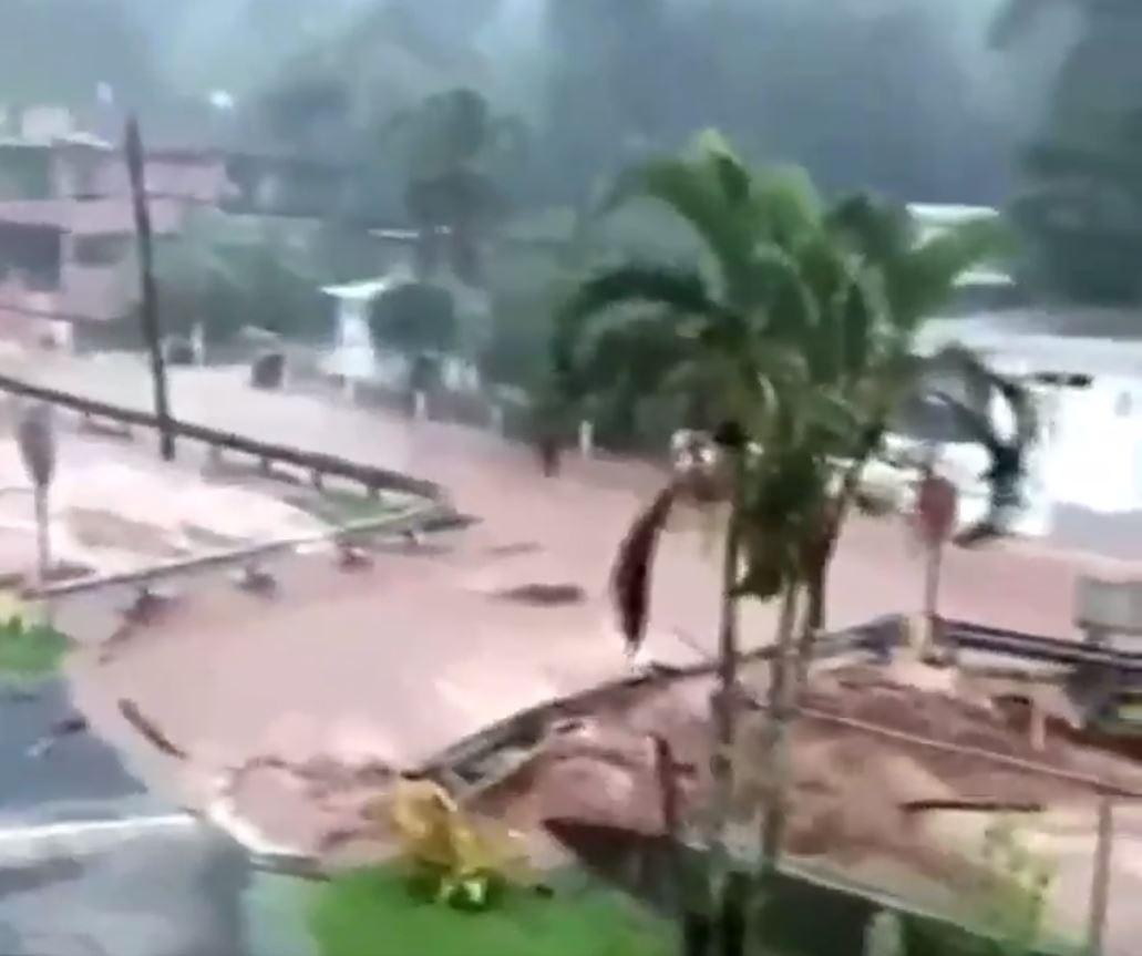 Isaias Kasırgası, Florida kıyılarına yaklaşıyor