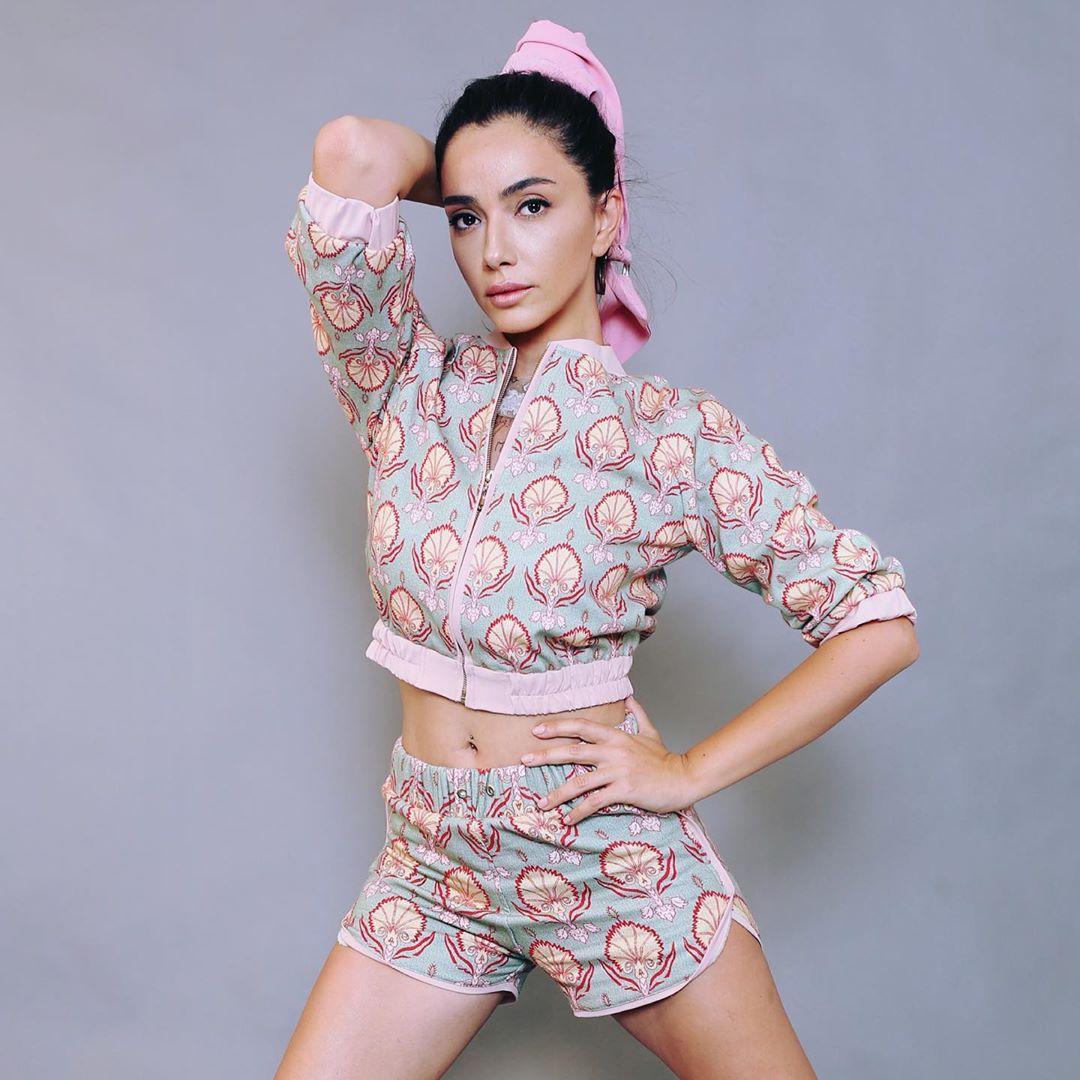 Öykü Gürman'dan kanser hastası çocuklar için kampanya