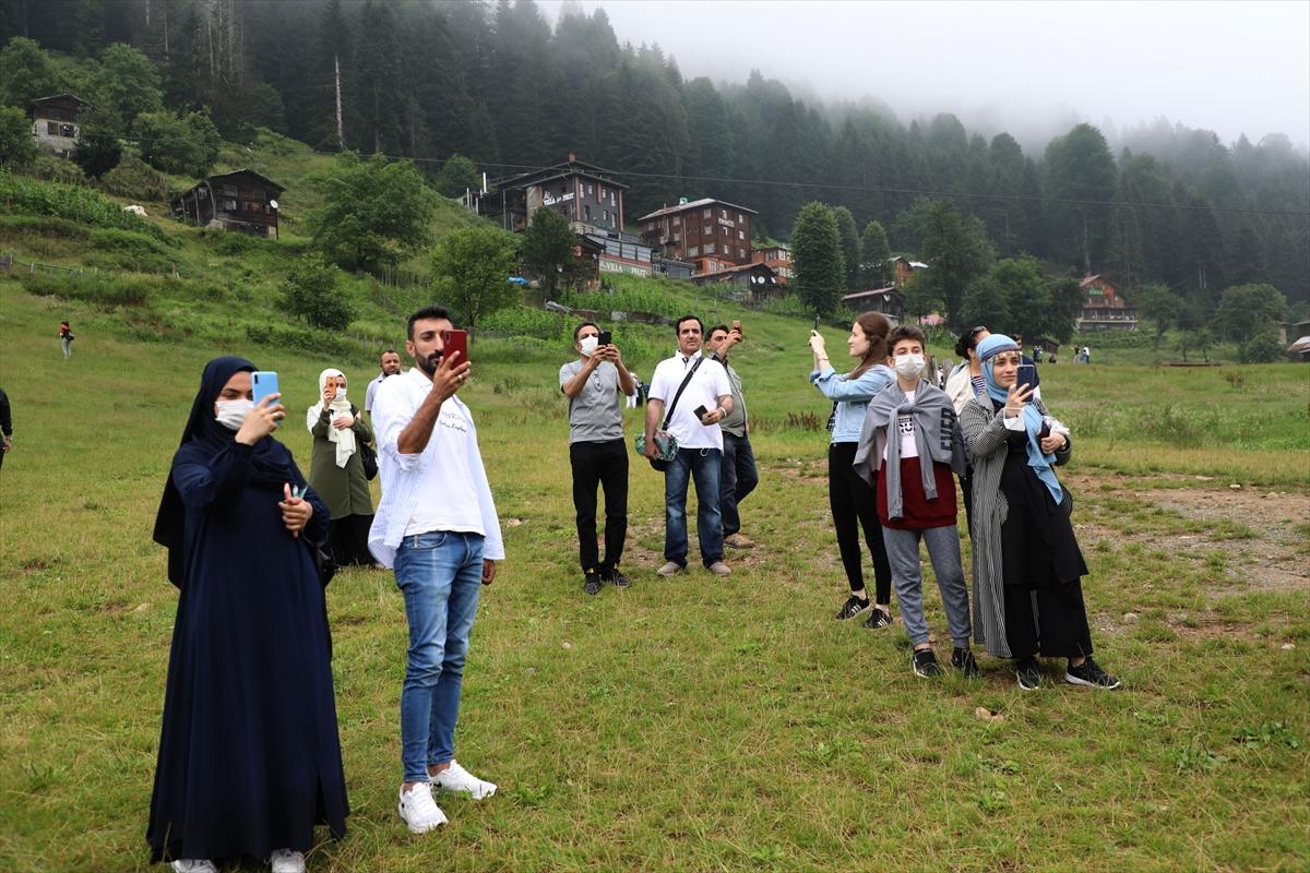 Ayder Yaylası'nda bayram yoğunluğu
