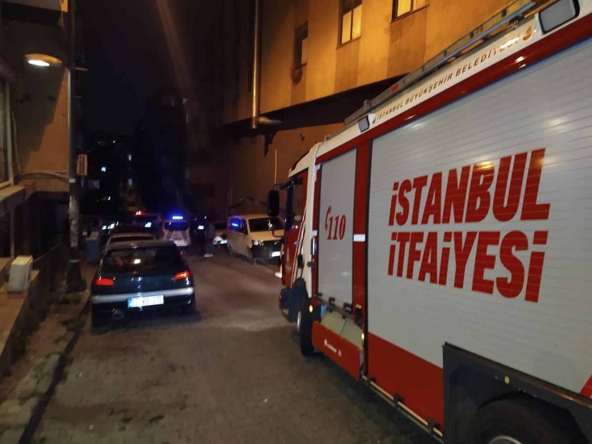 Bahçelievler’de binanın balkonu çöktü: 1 yaralı