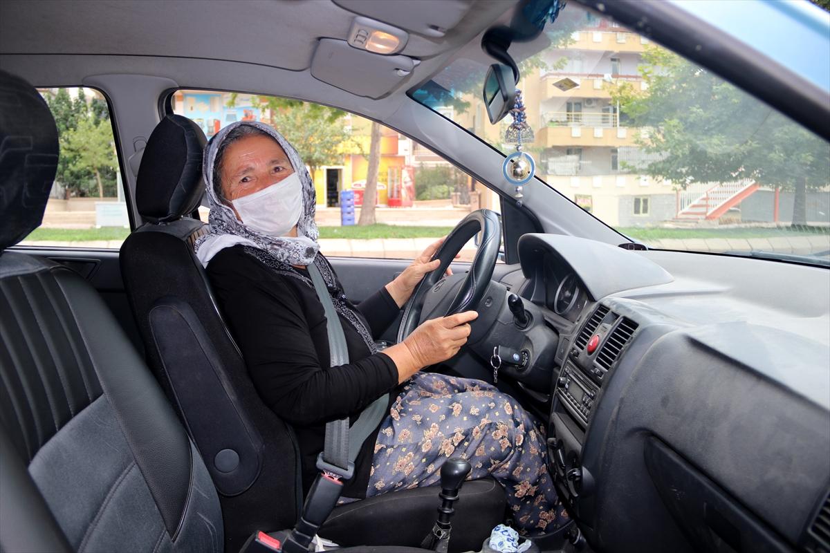 Şanlıurfalı Zeynep Teyze, 64 yaşında ehliyet aldı