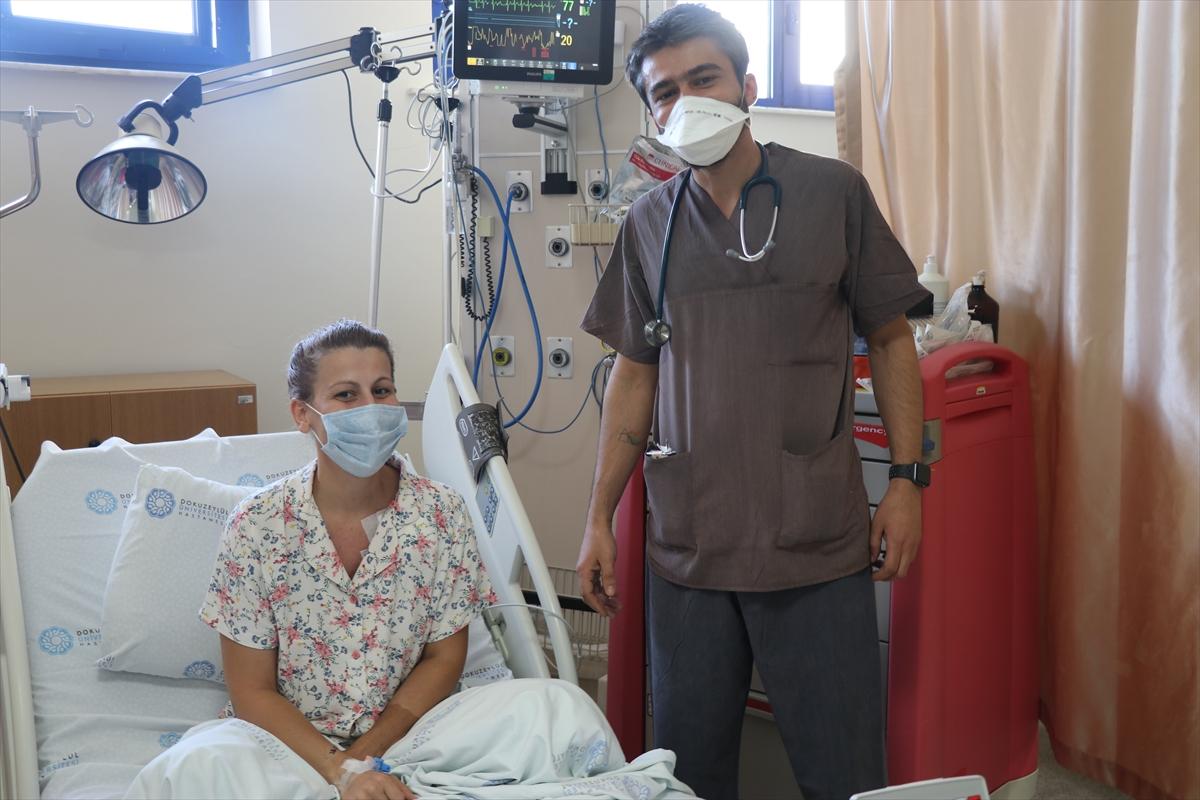 İzmir'de kalbi 127 kez duran hasta, hayata tutundu