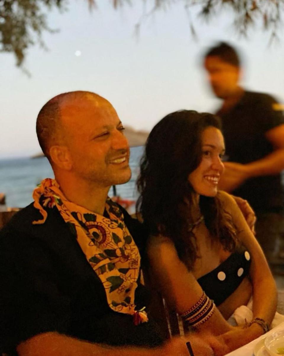 Rıza Kocaoğlu'dan romantik paylaşım