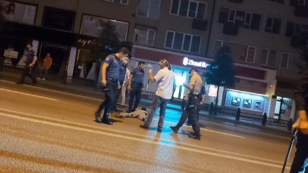 Bursa'da eski eşi ve emniyet ekibine baltayla saldırdı