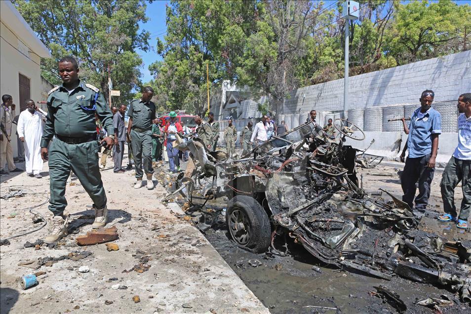 Somali'de bombalı saldırı: 2 ölü 4 yaralı