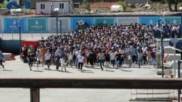 İstanbul'da vapura koşan vatandaşların görüntüsü şaşırttı