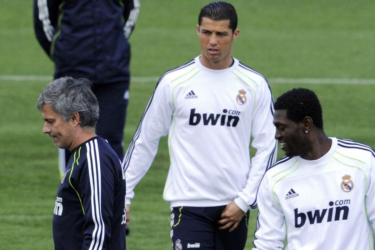 Adebayor: Futbol tarihinin en iyisi Mourinho