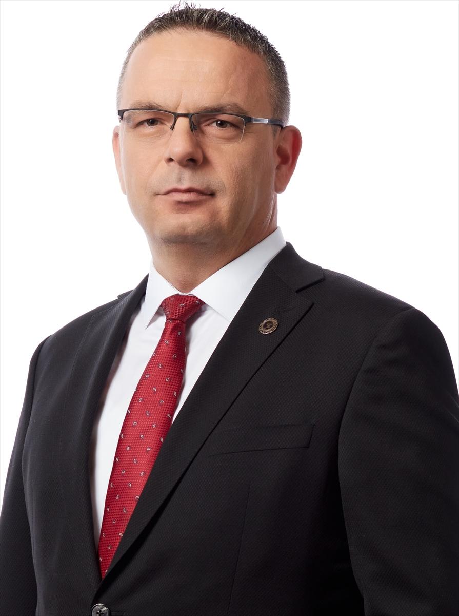 İş Bankası üst yönetiminde değişikliğe gidildi