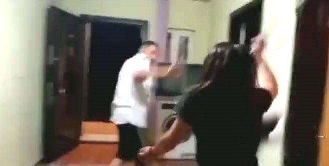 Bingöl'de görme engelli eşini darbetti