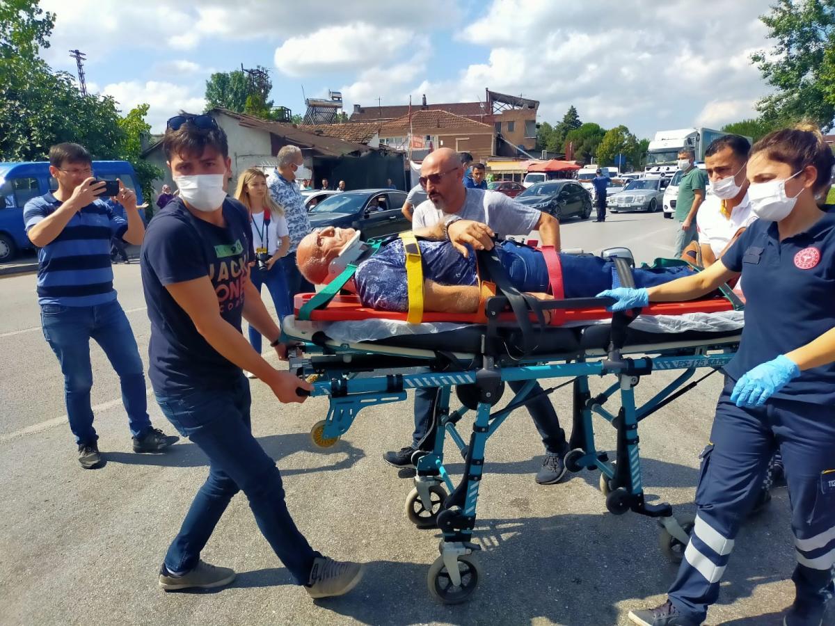 Samsun'da motosikletli polis ile otomobil çarpıştı