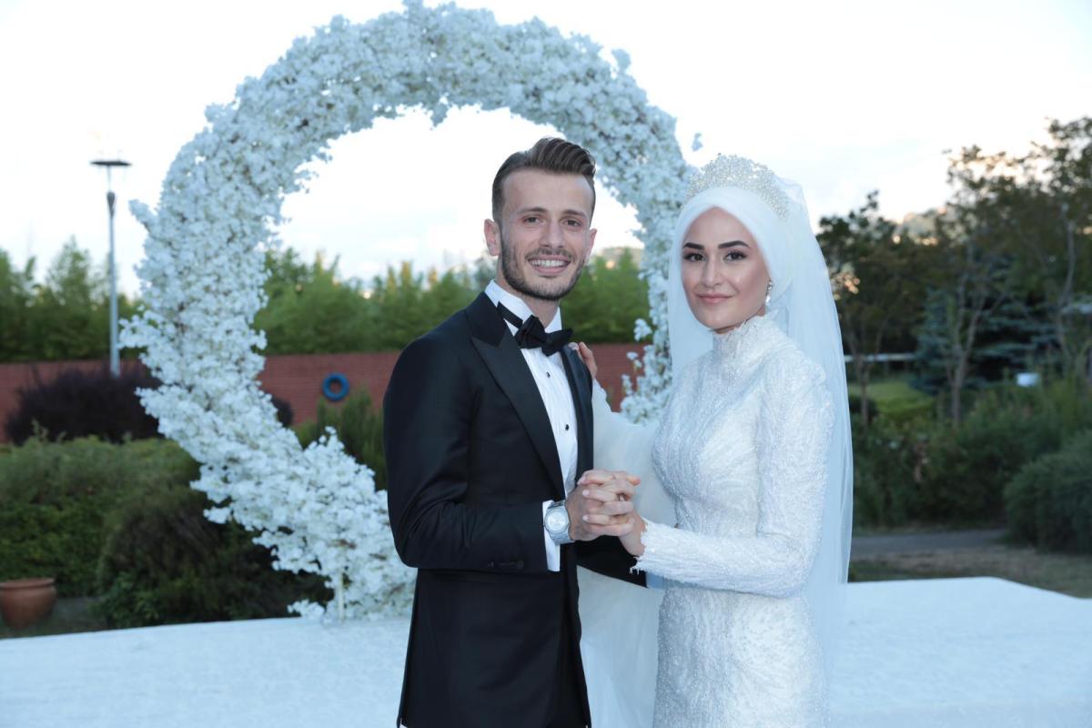 Abdulkadir Parmak evlendi