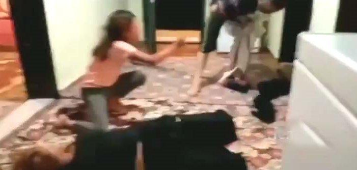 Bingöl'de görme engelli eşini darbetti