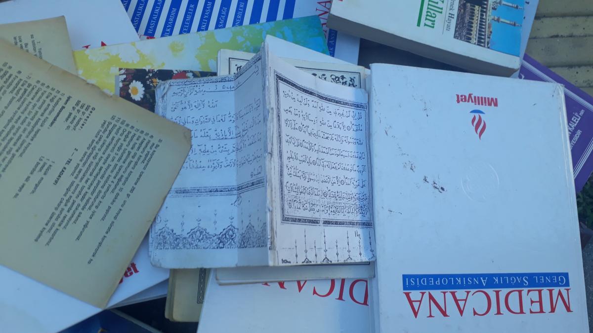 Samsun’da Kur'an ve dini kitaplar çöpe atıldı